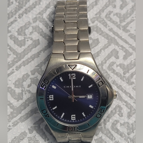 CHROME Watch - Picture 7 of 13